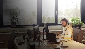 5 ways that VoIP can boost your business
